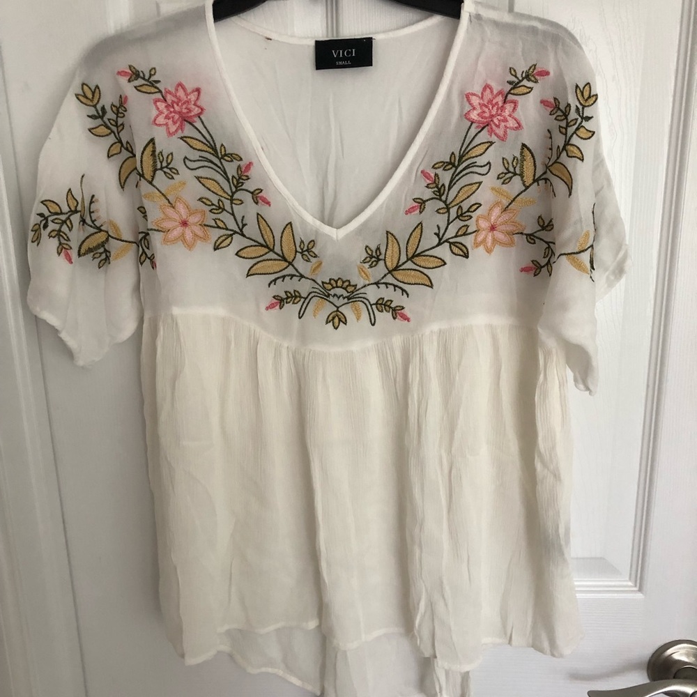 Embroidered white VICI top